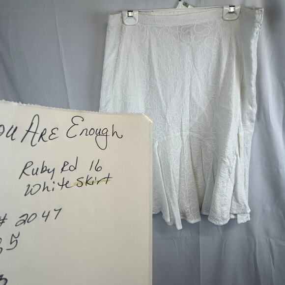 Ruby Rd Skirt Size 16 White Textured  fit flare cotton side zip Great - Picture 1 of 8